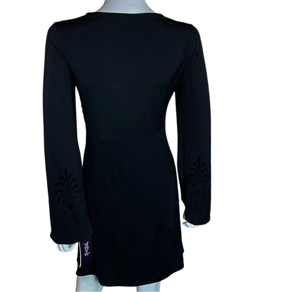 Hale Bob Black Velvet Bell Sleeve Mini Dress Size Small - Picture 12 of 13